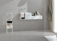 Tuile moderne de porcelaine de salle de toilette, R11 Grey Bathroom Tiles moderne 600x300mm