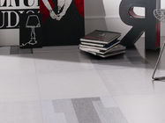 Carreaux de céramique secs de tapis de lustre de jet d'encre, couleur gris-clair de taille des carreaux de sol de chambre à coucher 600*600mm