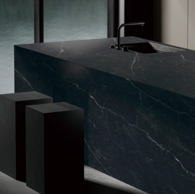 Carreau de sol de salle de bain en porcelaine à finition mate et haute résistance au glissement