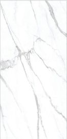 Tuile 900x1800mm résistante à l'usure de grande taille de mur de porcelaine de couleur blanche